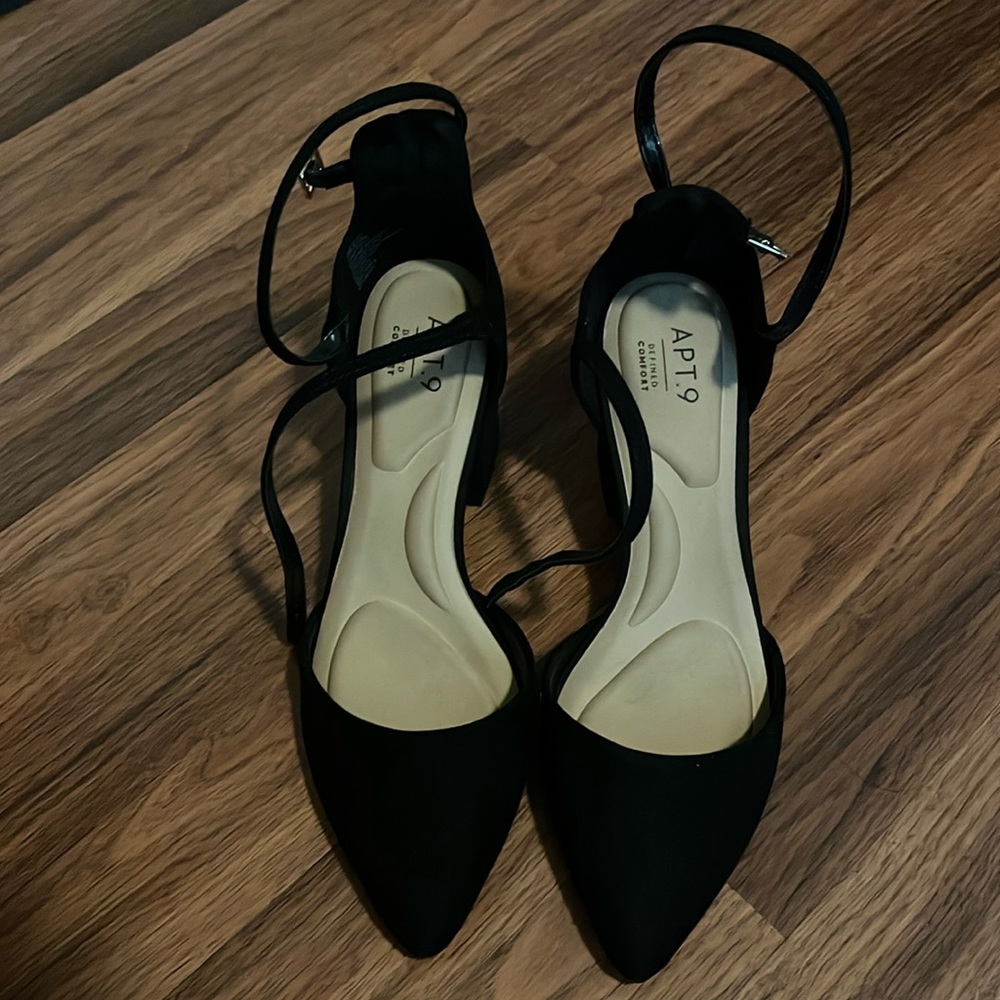 Brand new Apt 9 wedge heels